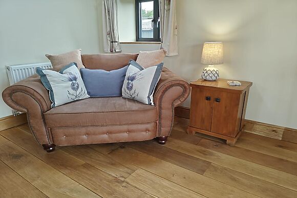 2-Bedroom Lodge with Balcony in Woodhall Spa