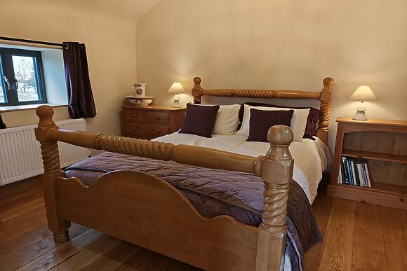2-Bedroom Lodge with Balcony in Woodhall Spa
