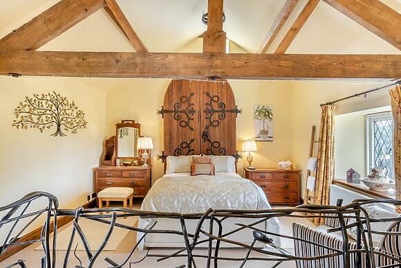 Sweet Knoll Farmhouse