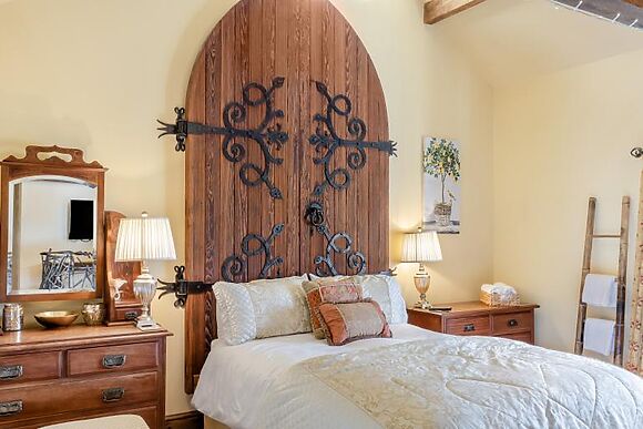 Sweet Knoll Farmhouse