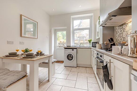 2-Bedroom House in Buxton