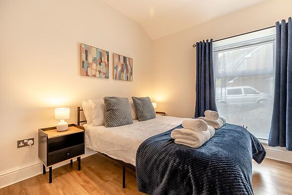 2-Bedroom House in Buxton