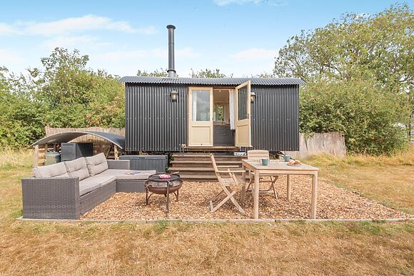 1-Bedroom Shepherd's Hut in Ingham