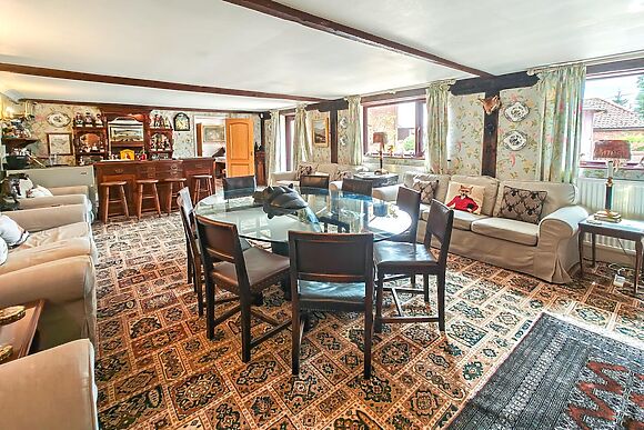Winston Lodge