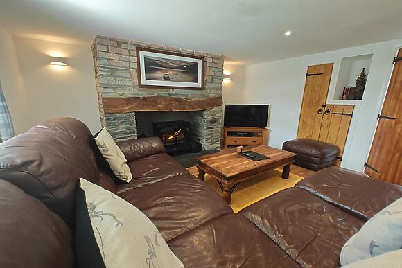 2-Bedroom Cottage in Tegryn