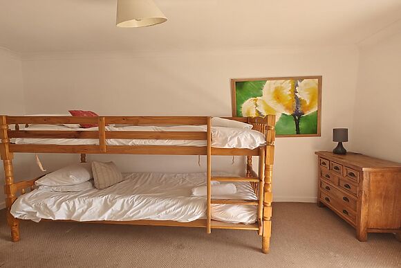 4-Bedroom House in Llanelli