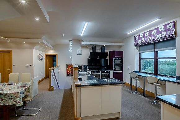 Large Cottage for 10 in Newton-by-the-Sea - photo 5 of 15