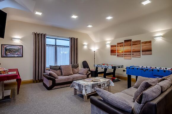 Large Cottage for 10 in Newton-by-the-Sea - photo 9 of 15