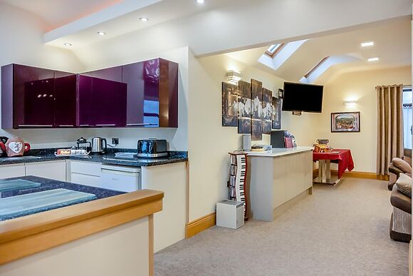 Large Cottage for 10 in Newton-by-the-Sea - photo 10 of 15