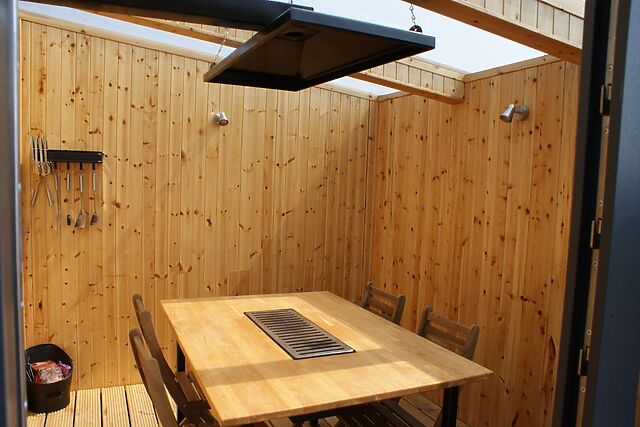 1-Bedroom, 1-Bathroom Hot Tub Cottage in Newmill
