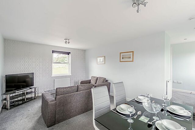 2-Bedroom Hot Tub Cottage in Auchenlarie