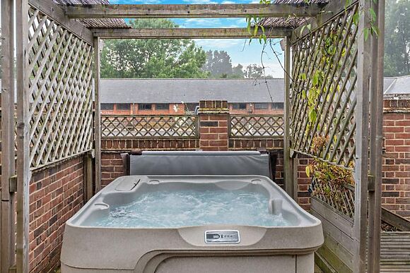 Shetland Cottage - Blashford Manor