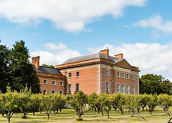 Earnshill House