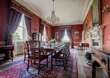 Earnshill House