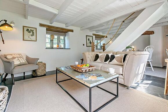 Lilyville - Higher Treyone