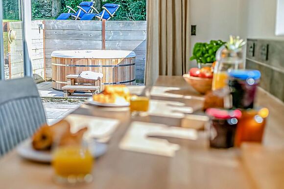 Lilyville - Higher Treyone