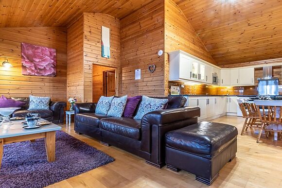 Clovelly Lakes Snow Goose Lodge Sixteen