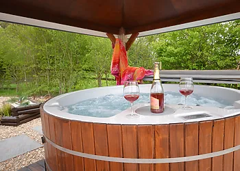 Hot tub