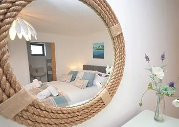 Bedroom detail