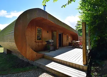 View towards the detached cabin