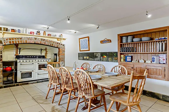 Woolstone Farmhouse