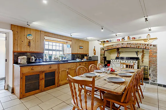 Woolstone Farmhouse