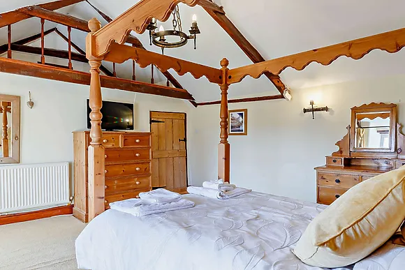 Woolstone Farmhouse