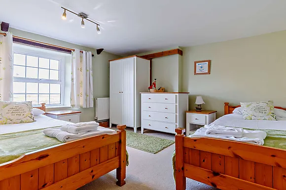 Woolstone Farmhouse