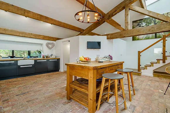 Barn Owl At Cobblestones