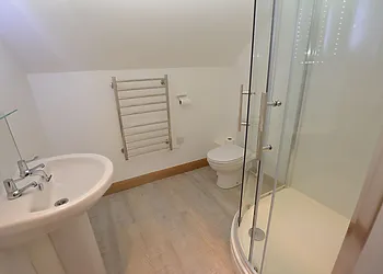 En-suite shower room 