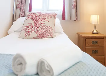 The pretty single room