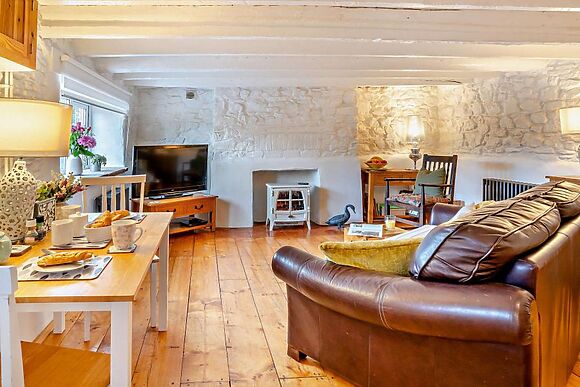 Kidwelly Hillside Cottage