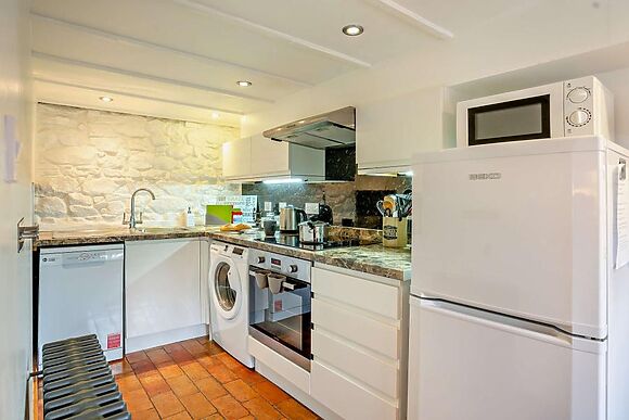 Kidwelly Hillside Cottage