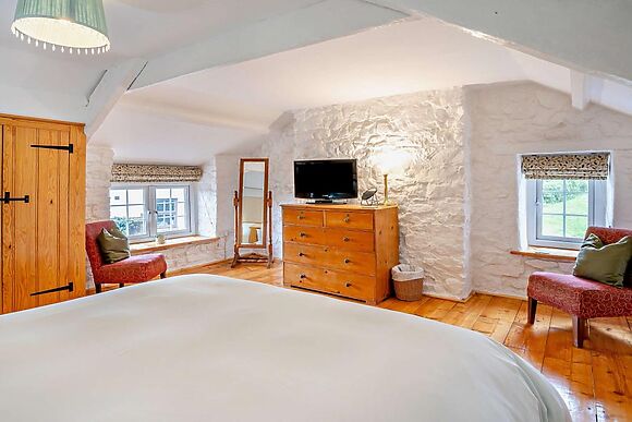 Kidwelly Hillside Cottage