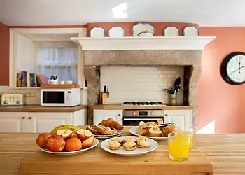 Guests will love this superb kitchen 