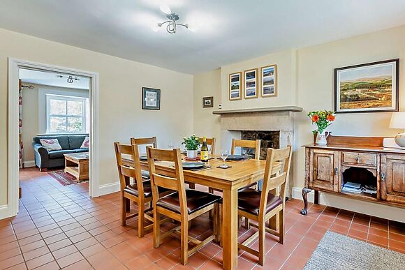 Baslow Cottage