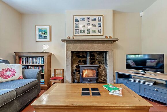Baslow Cottage