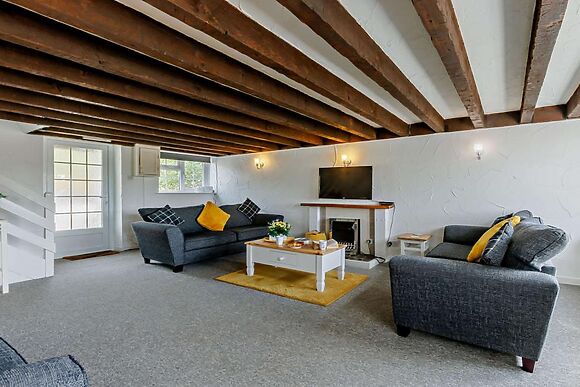 Country Life Casscade Cottage