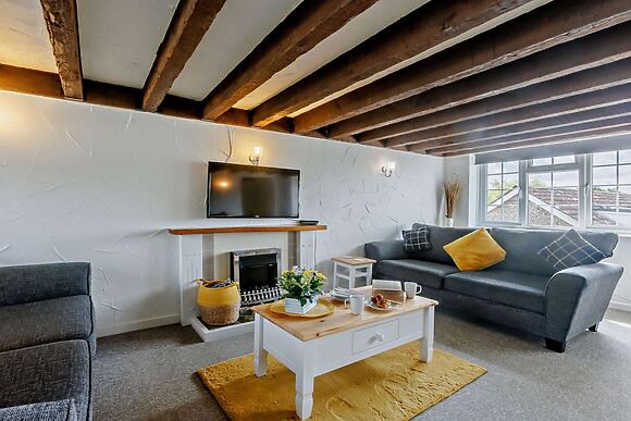 Country Life Casscade Cottage