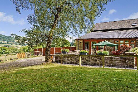 Golwg Y Mynydd Triley Court