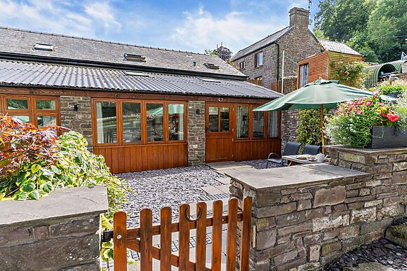 The Stable Triley Court