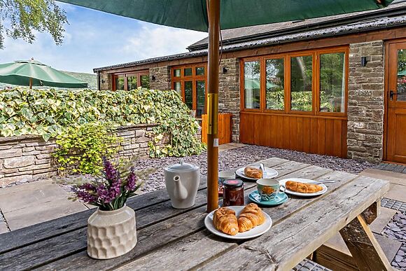 The Stable Triley Court