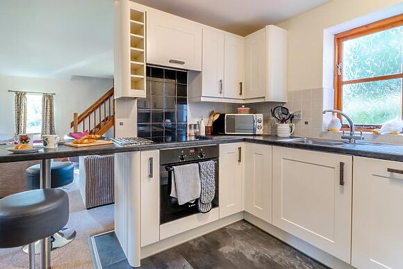 Honeysuckle Cottage - Wellstone