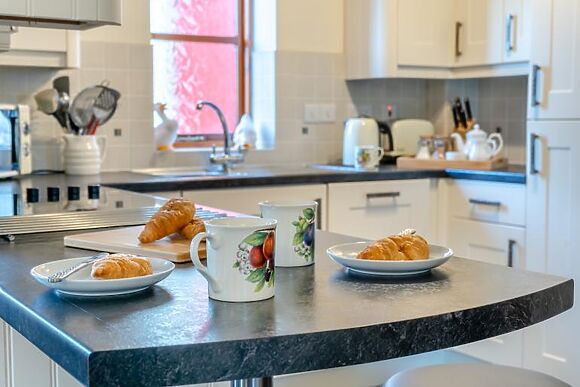 Honeysuckle Cottage - Wellstone