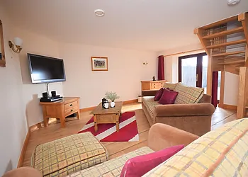 Bright and spacious Lounge
