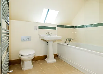 En-suite bathroom