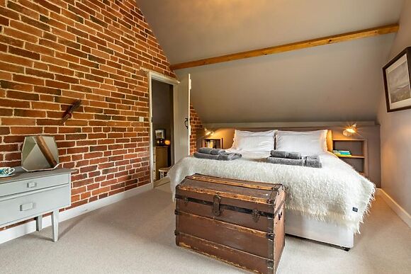 Ludlow Barn