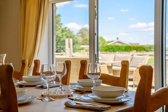 Orchard Barn And Thames View