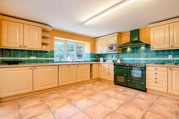 Orchard Barn And Thames View