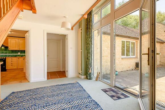 Orchard Barn And Thames View